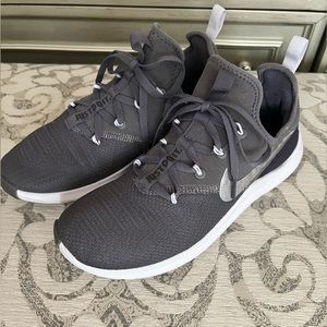 NIKE FREE TR8 TRAINING SNEAKER